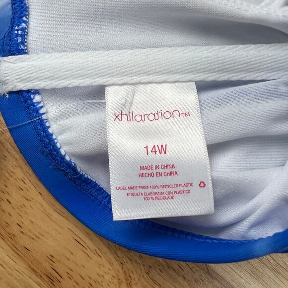 Xhilaration Juniors' Plus Size Blue Tie-Dye Bandeau Bikini Top - Size 14W - NWT - Picture 2 of 6